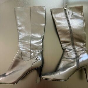 Joan and David boots